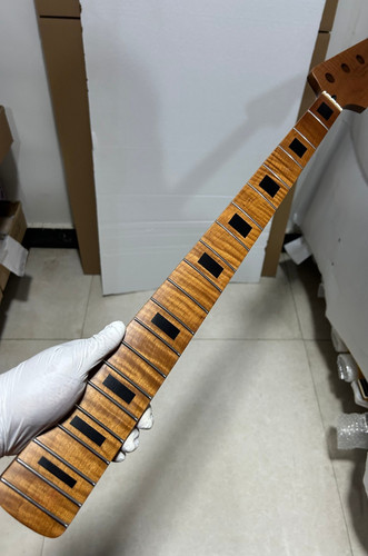 4string roasted flame maple - 4string,