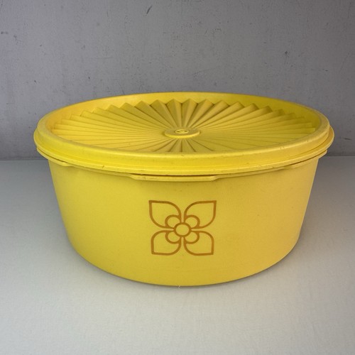Vintage tupperware round - vintage,