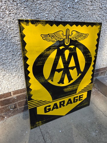 Retro style garage wall - aa, art