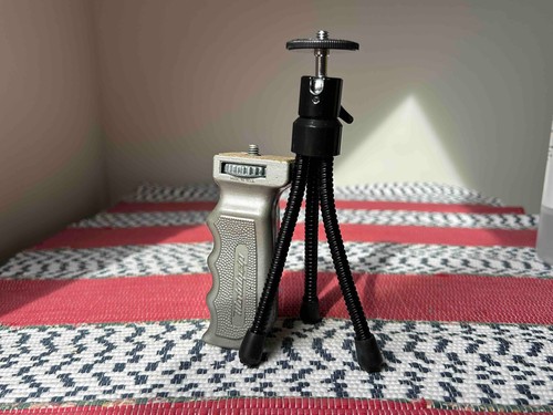 Vintage 1960s mobilgrip hand - vintage,