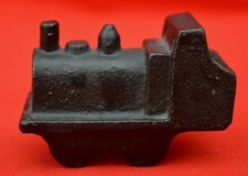  HEAVY METAL MINIATURE TRAIN MODEL - GENUINE VINTAGE! 