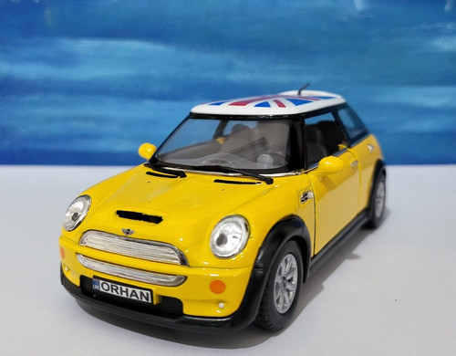 Your name plate yellow - plate, mini