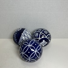 Vtg Porcelain Carpet 3" Balls