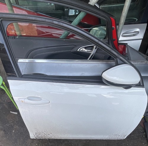 Peugeot 308 driver side - driver,