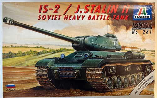 Italeri model tank - model,