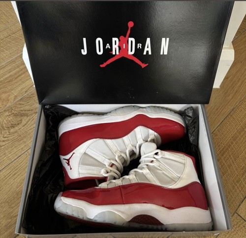 Nike air jordan retro - 11,
