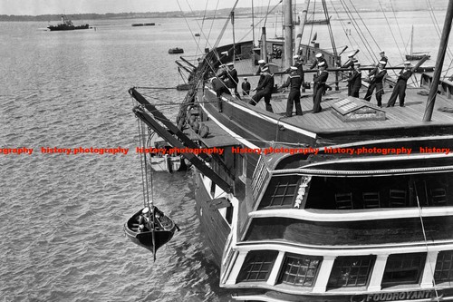 F014876 training ship - f014876,