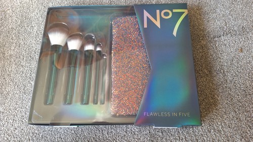 No7 limited edition - limited, brush