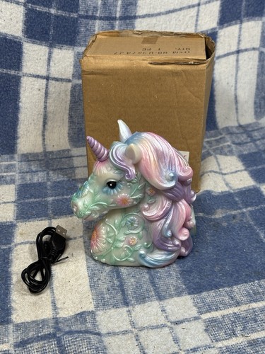 Unicorn light the rainbow - unicorn,