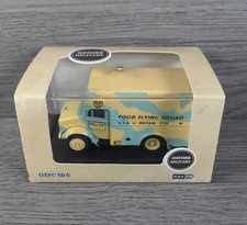 Oxford Military Food Flying Squad Bedford OX 30cwt Van 1:76 Scale Die-Cast Model