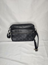 LOIUS VUITTON OUTDOOR