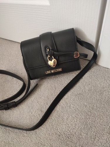 Love moschino small saffiano