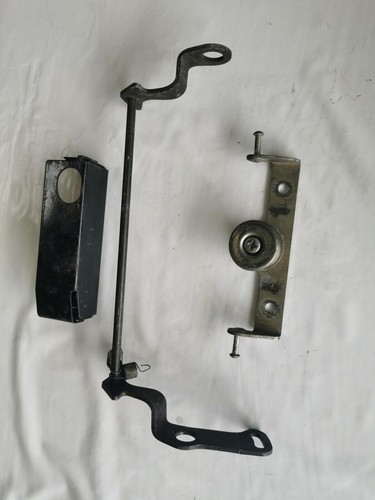 Kawasaki gpz750 seat - seat, latch