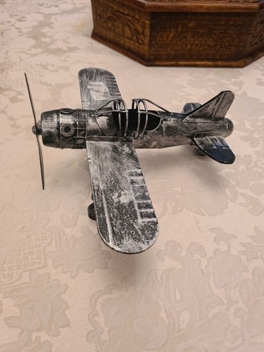 Model vintage metal - model,