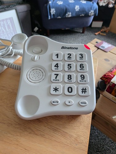 Binatone big button corded - button,