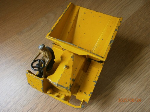 Dinky muir hill dumper - dinky,