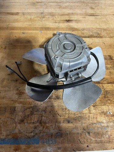 82ul 2516 fan - 82ul-2516,