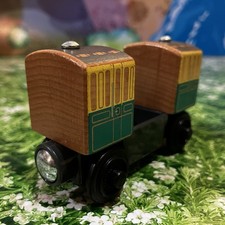 Wooden Railway KNAPFORD COACH OPEN 2012 Thomas & Friends Learning Curve Brio