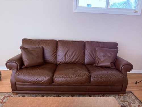 Comfy brown leather seater - brown, 3-seater
