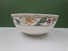 WEDGWOOD AMWAY 10" rounded deep open serving bowl  c.1998