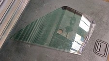 VIVARO TRAFIC NV300 2014-21 FRONT RIGHT SIDE DOOR QUARTER WINDOW GLASS 43R011057