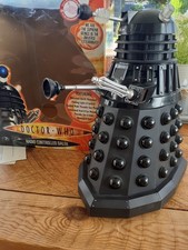 Dr/Doctor Who. 12" Black Radio Controlled Dalek.