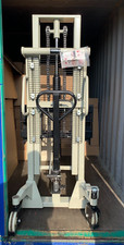 1.5 ton Manual Hydraulic Forklift Pallet Stacker Truck