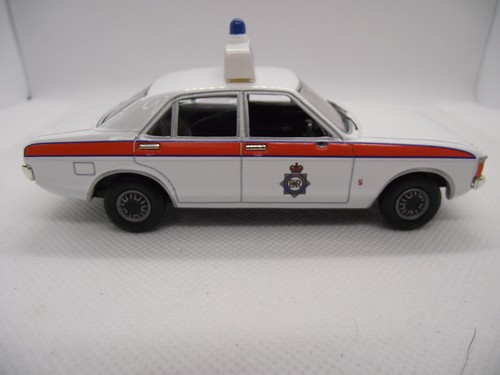 Vanguards ford consul - 1/43,