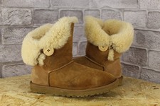 TAN SUEDE SHEEPSKIN UGG