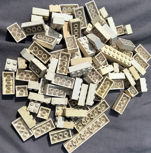 Grade white lego bricks - d,