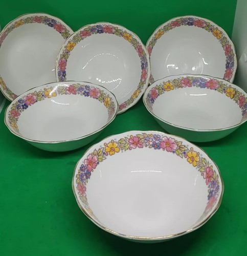Dorchester floral pattern - x,