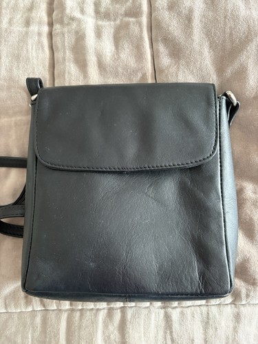 Navy blue small leather - blue,