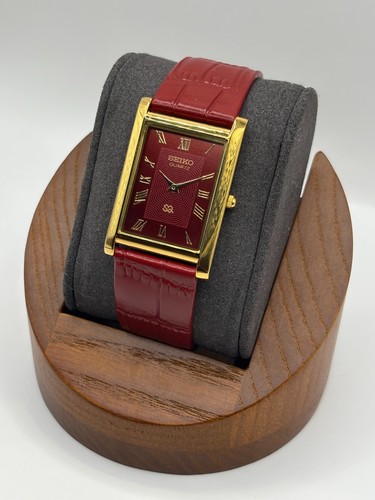 Vintage seiko tank deep red - tank,