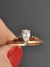 9ct 375 Yellow Garnet Ring -