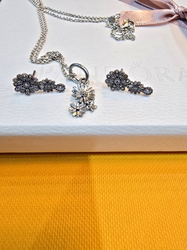 Pandora daisy jewelry set - pandora,