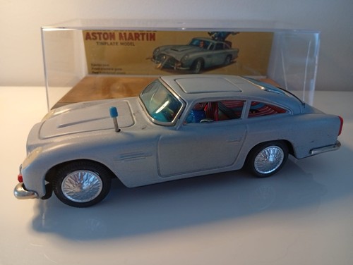 Aston martin james bond tin - james,