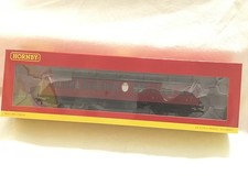 HORNBY R4575A BR THOMPSON SUBURBAN LAVATORY COMPOSITE COACH E88516E BOXED