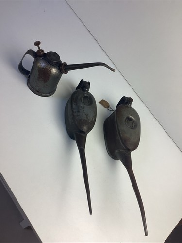 Vintage oil cans 1x - oil,