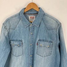 Levi’s Sawtooth Denim Shirt
