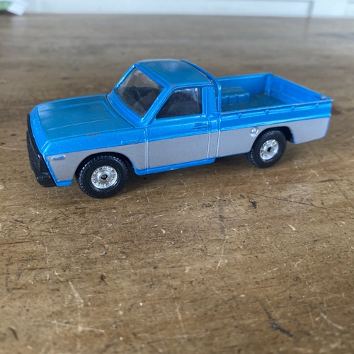 Corgi 493 mazda - b1600, up