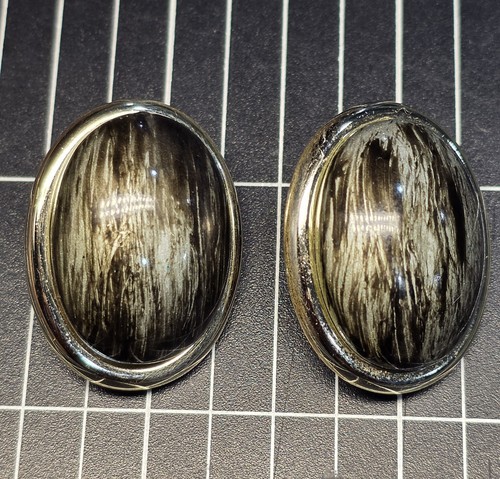 Vintage oval clip statement - vintage,