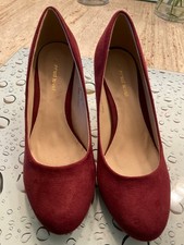 LADIES BURGUNDY SUEDE COURT