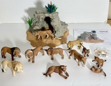SCHLEICH WILD LIFE  LION CAVE