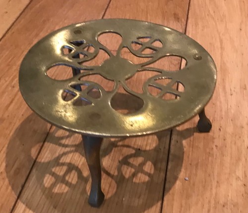 Brass trivet stand 150mm dia - trivet,