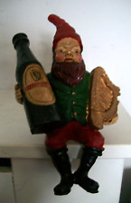 PETITE VINTAGE DESIGN GUINNESS ADVERTISING LEPRECHAUN BAR SHELF SITTER BOTTLE