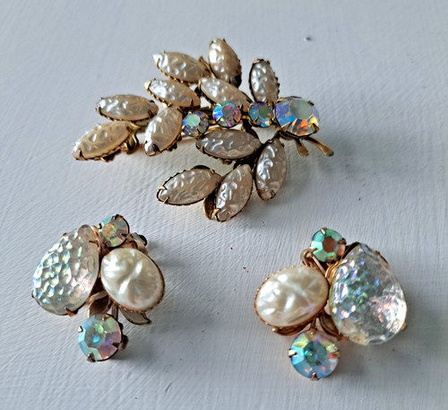 Beau jewels signed - jewels, &