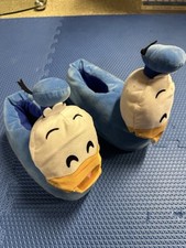 Happy Feet Donald Duck Slippers M/L