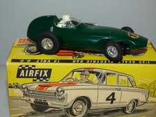 Airfix motor racing - motor, 1:32nd