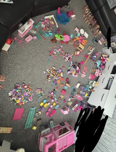 Barbie bundle with dolls - barbie,