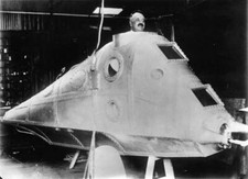 Submarine for ship recovery